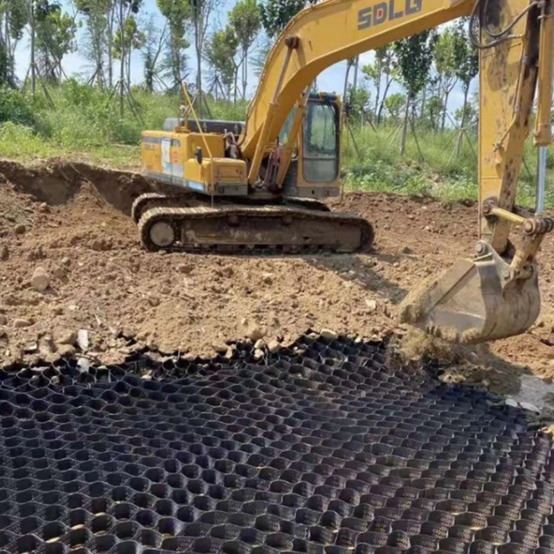 Geocell Hdpe Anti Korosi 50mm Untuk Penguatan Tanah Lereng Jalan Bukit 4