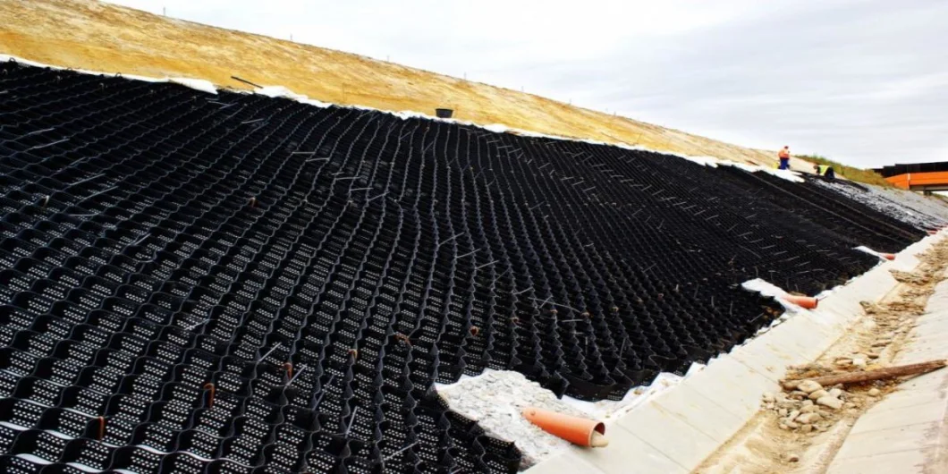 HDPE Gravel Grid Material System Driveway Textured Geocell Untuk Penguatan Jalan 10