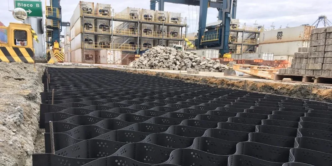HDPE Gravel Grid Material System Driveway Textured Geocell Untuk Penguatan Jalan 11