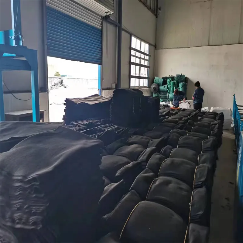 Industri 40*80cm Geotekstil Geobag untuk Perlindungan lereng jalan raya Geotekstil Geobag Perhutanan Menanam Rumput Pengendalian Banjir Geotekstil Geobag 10