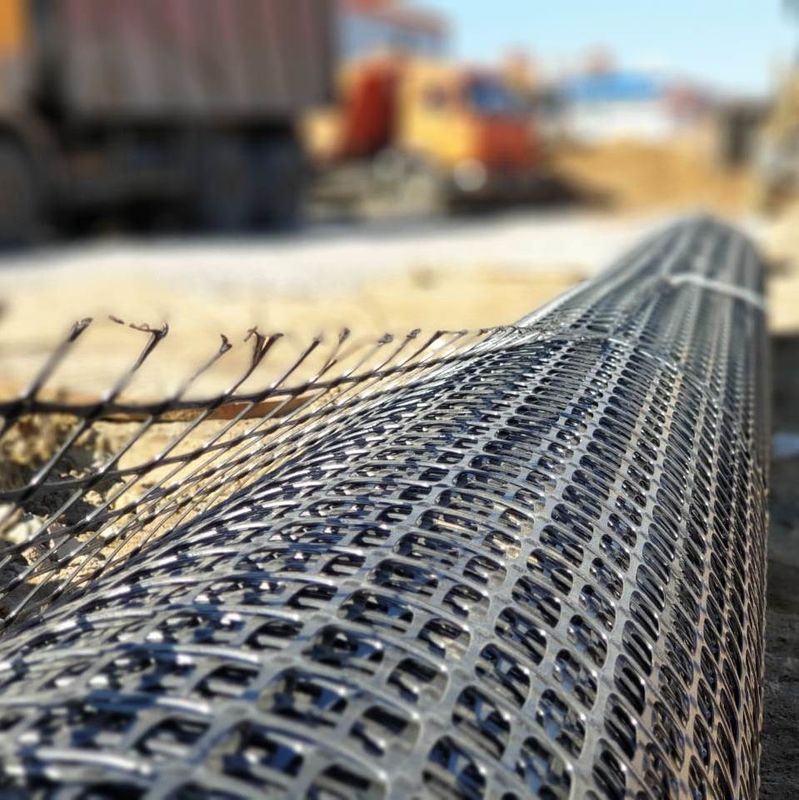 Poliester Geogrid Kekuatan Tinggi Untuk Tanggul Basal Dan Penguatan Dinding Lereng Tanah