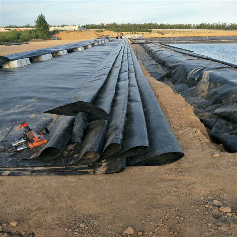 0.3mm/0.5mm/0.75mm/1mm/1.5mm/2mm Black Membrane Plastic Sheet HDPE LDPE LLDPE Virgin Geomembrane Liner untuk Shrimp Fish F