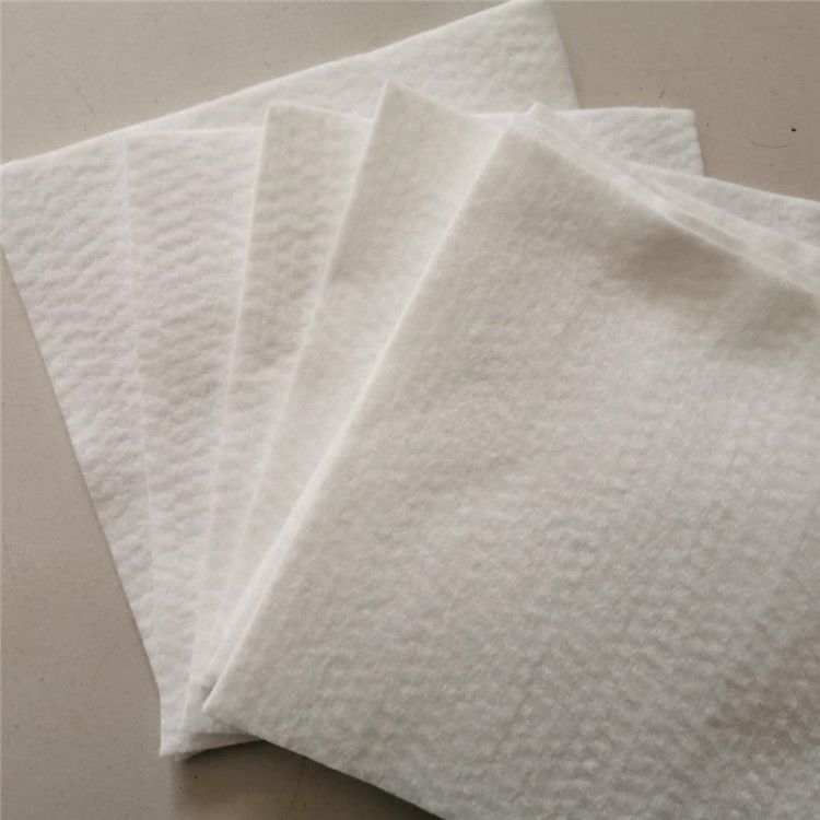 Geotekstil Geotekstil Geofabric Tahan UV Polyester Pendek / Staple Needle Punched Non Woven Geotekstil