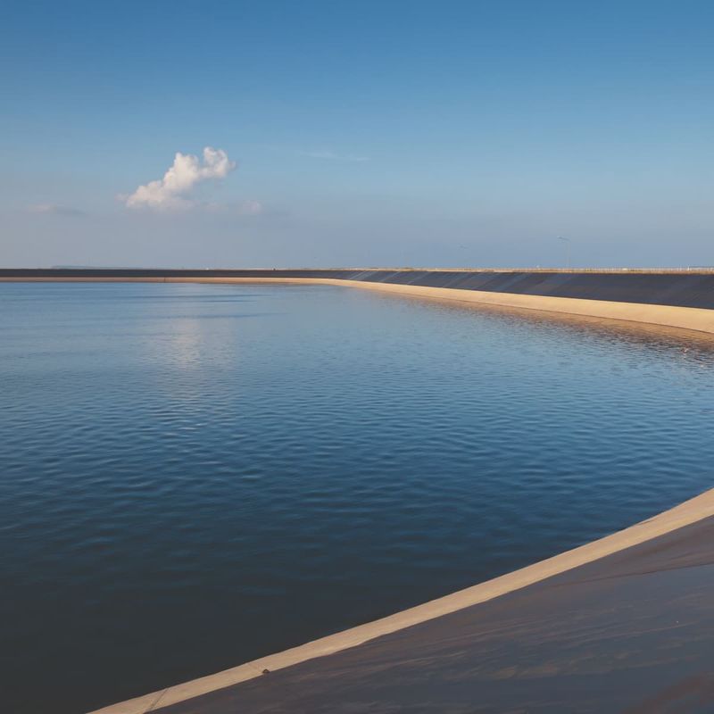 Long-lasting Anti-UV Geomembrane Pond Liner Fish Farm Film Hitam untuk penggunaan danau buatan bendungan