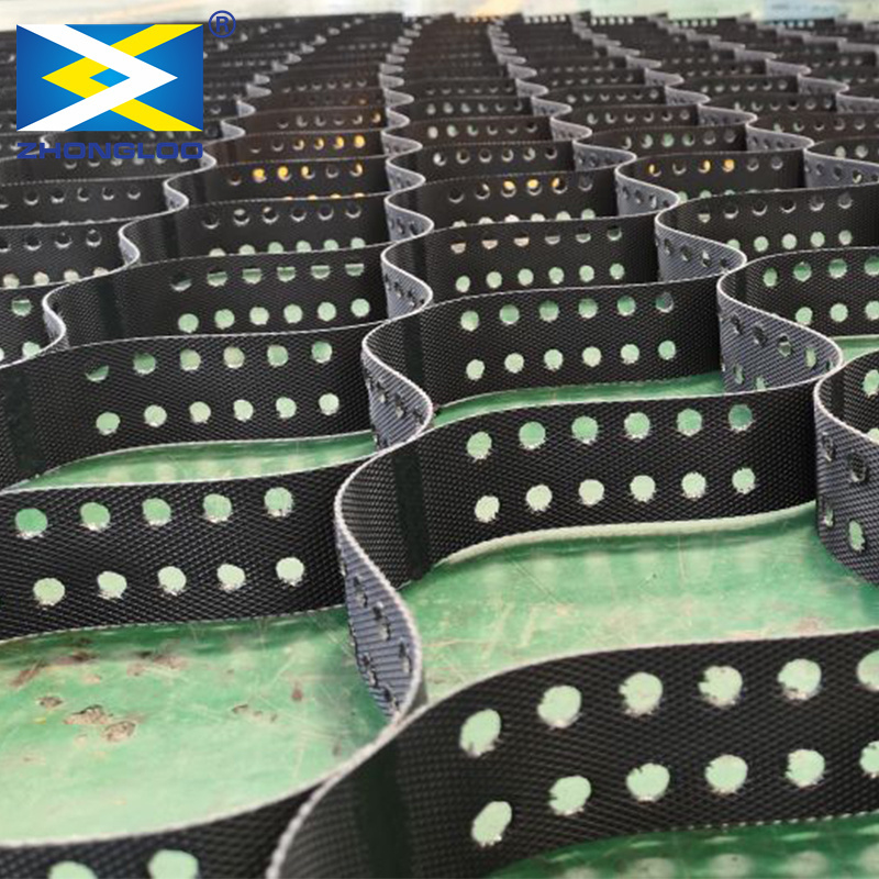 Tinggi Kekuatan Tarikan Biaxial Plastik Mesh   30kN/m Hitam PP/PET Geogrid untuk penguatan tanah dan stabilisasi dasar jalan