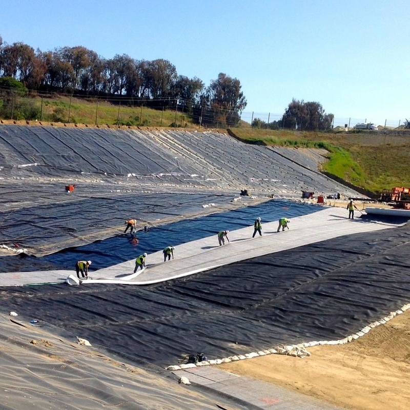 Outdoor Polyethylene Fish Farm Geomembrane Pond Liner HDPE Containment Liner Pond Liner Besar Waterproof Geomembrane Pond Liner