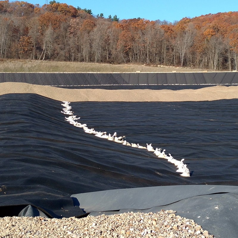 Harga Pabrik 100% Virgin Polyethylene Densitas Tinggi Anti-Seepage Waterproof Smooth Textured HDPE Geomembrane Pond Liner untuk Landfill Mining Dam Air Danau Pond Liner