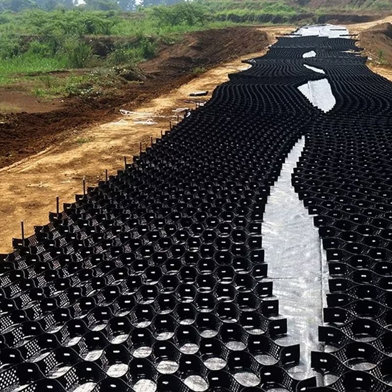 Geosel HDPE Sarang Lebah Kerikil Kisi Jalan Standar ASTM Plastik untuk Penguatan Dinding Penahan Perlindungan Lereng Geosel Jalan Masuk Pengendalian Erosi